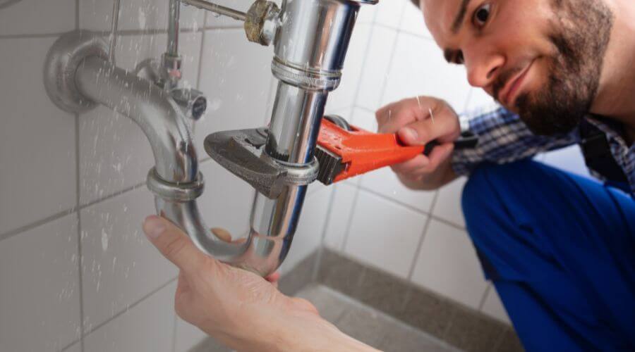 Expert burst pipe repair services in Homerville, OH